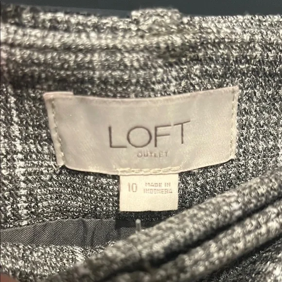 LOFT Plaid A-Line Skirt with Belt - Picture 2 of 10